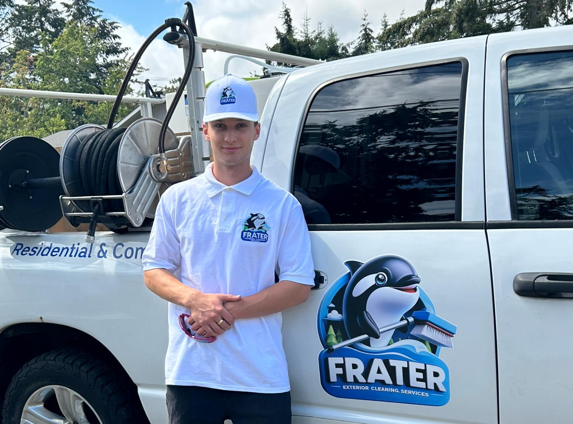 Exterior cleaning services in Victoria BC offering roof moss removal, window cleaning, pressure washing, and gutter cleaning